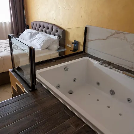 Aeterna Suites Spa Apartment Terracina Exterior photo
